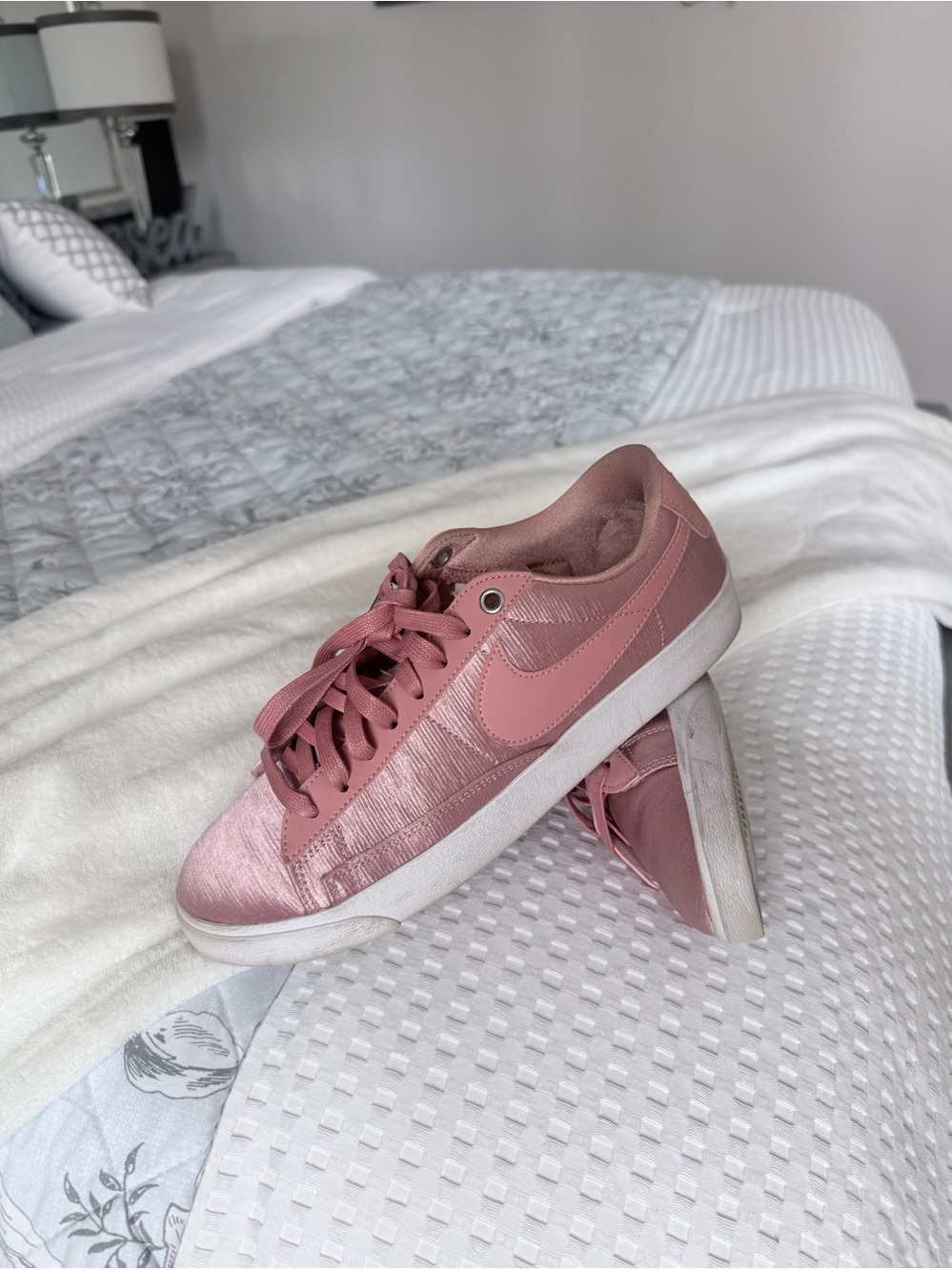 Nike Women's Pink Low-Top Sneakers — Dusty Rose Casual Trainer